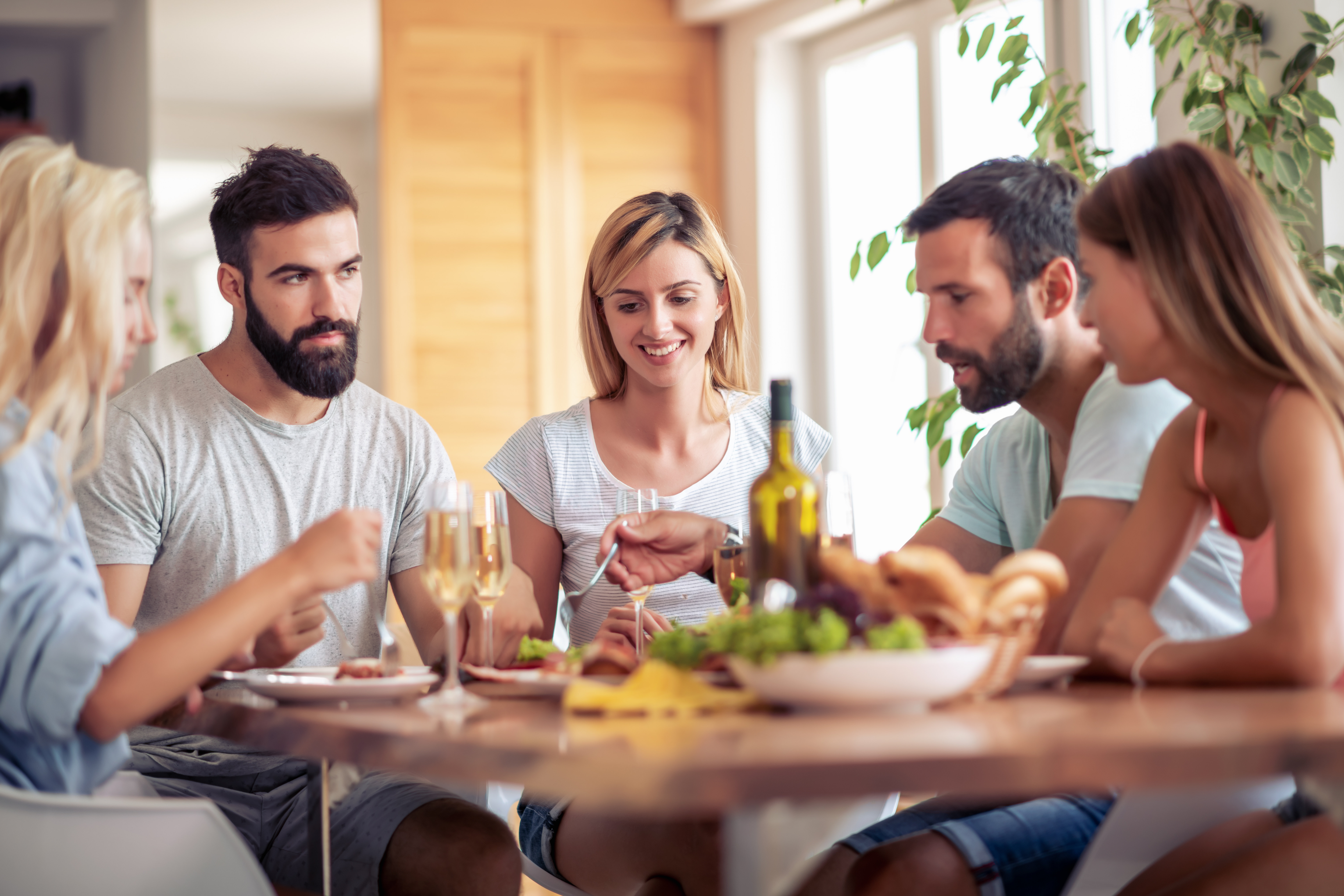 Restaurants & Cafés